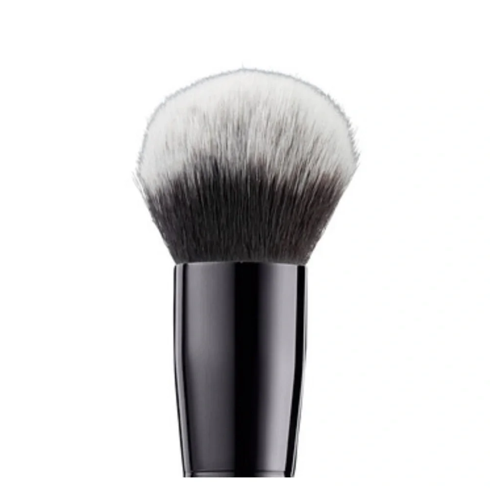 🌻3/$20 🆕 ELF Cosmetics Selfie Ready Foundation Blurring Brush, Makeup Brush